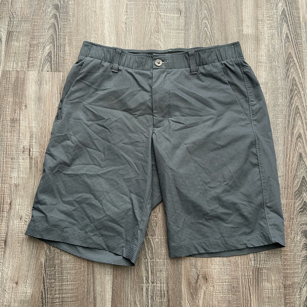 Men's Under Armour Golf Shorts - 32 Waste